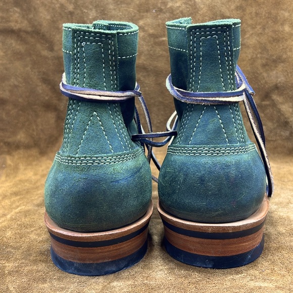 White's 350 Cruiser Leaf Green Waxy
Commander 10D Limited Run (RARE) - Picture 4 of 10